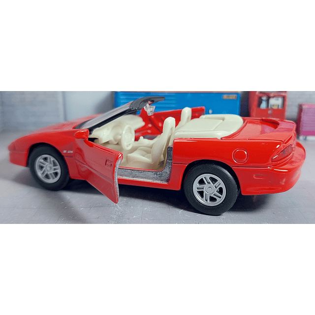 Chevrolet Camaro 1996 , Carro A Escala 1:36