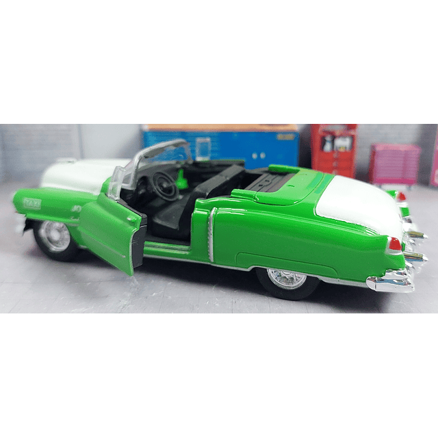 Cadillac Eldorado TAXI DE CUBA Carro A Escala 1/36 De Coleccion 