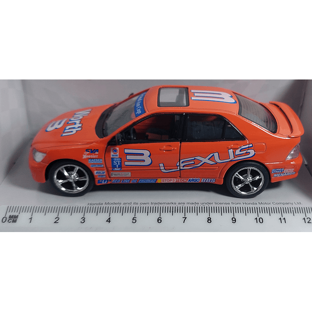 Lexus IS 300 Escala 1:36 Carro De Colección  