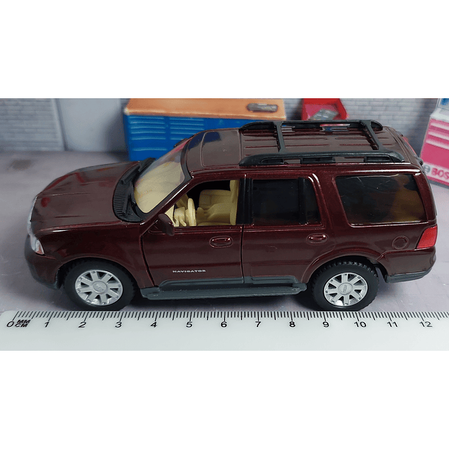 Lincoln Navigator ESCALA 1/40 MARCA KINSMART