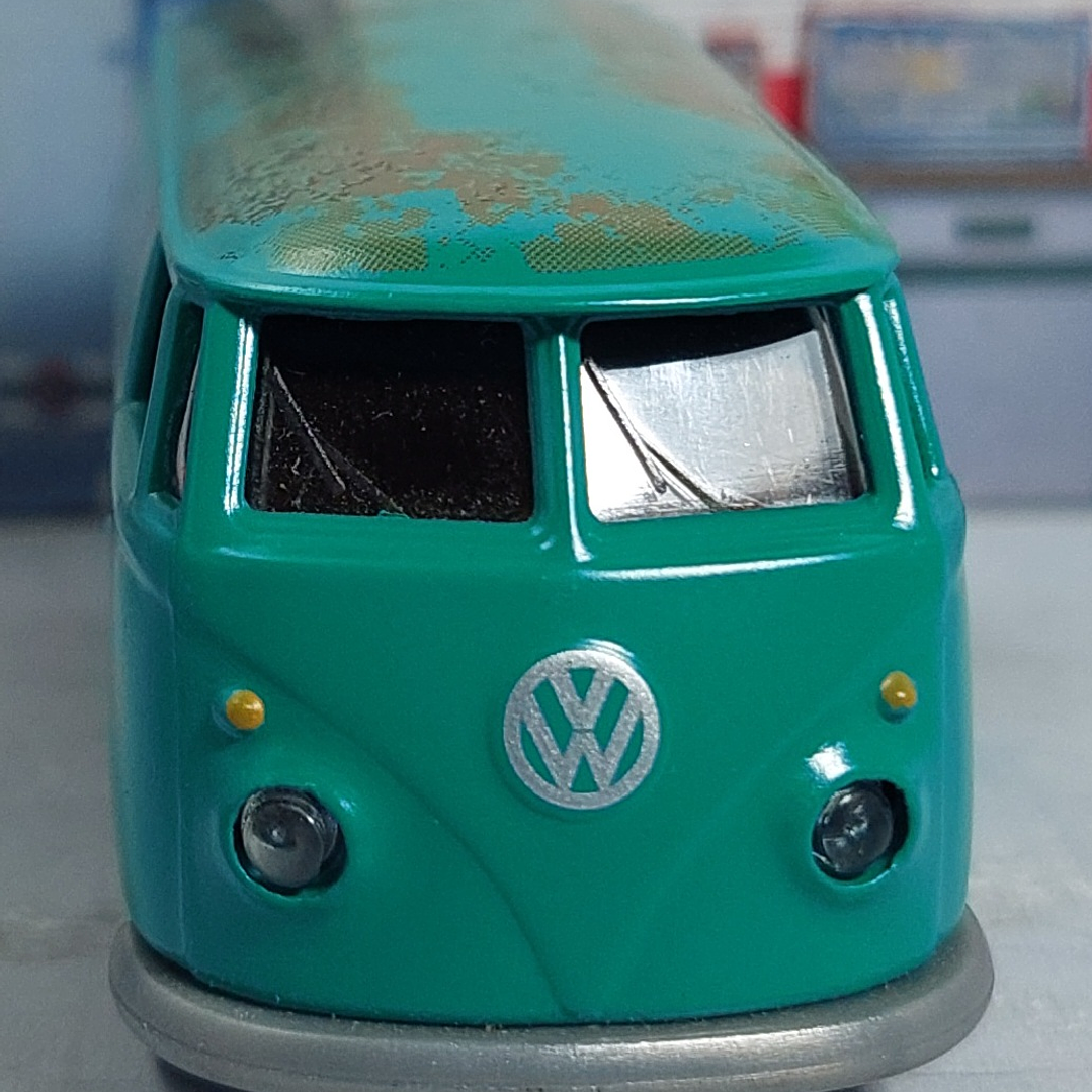 VOLKSWAGEN COMBI T1  OXIDADO , Escala 1:64, Marca MAJORETTE 2
