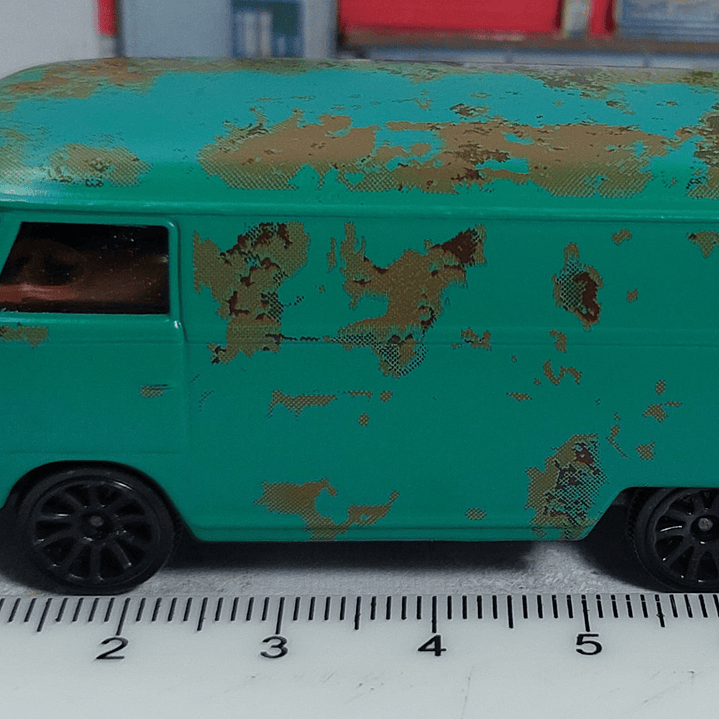 VOLKSWAGEN COMBI T1  OXIDADO , Escala 1:64, Marca MAJORETTE 3