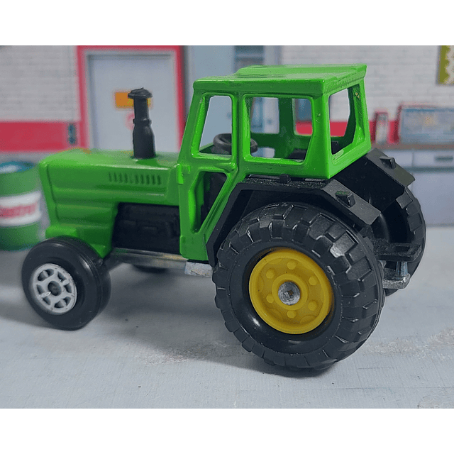 TRACTOR, Escala 1:65, Marca MAJORETTE