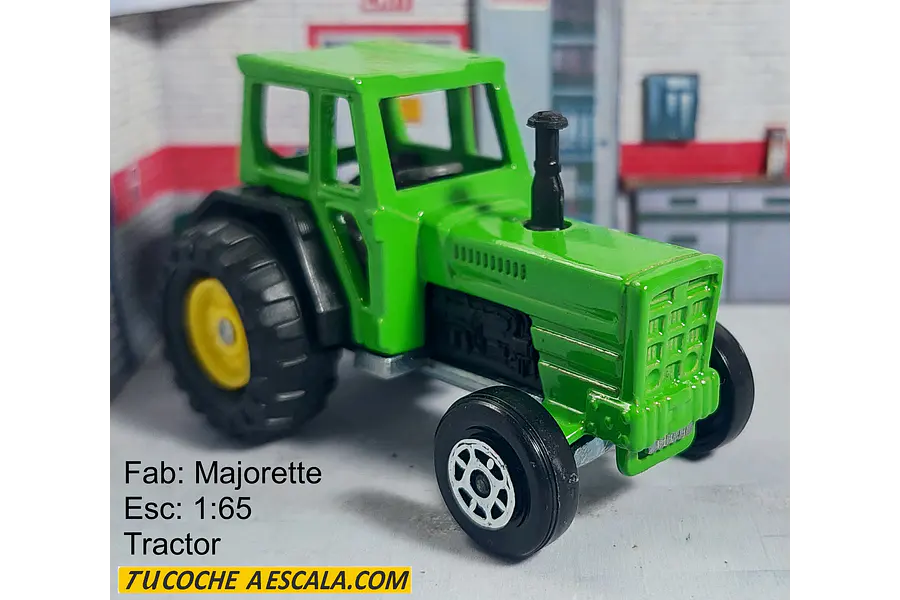 TRACTOR, Escala 1:65, Marca MAJORETTE