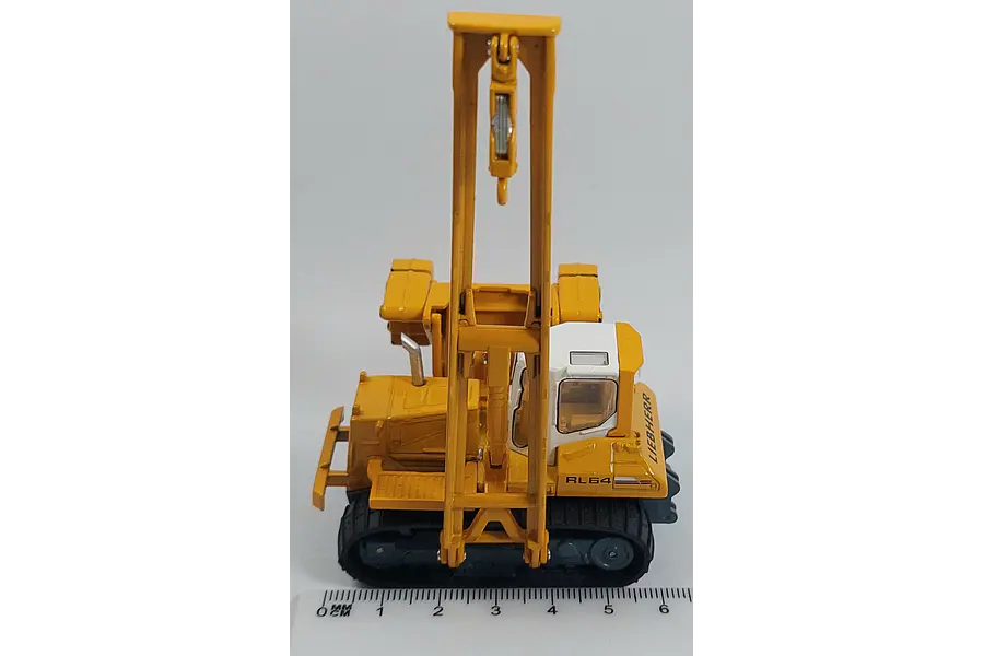 GRUA TIENDE TUBOS Liebherr RL 64 A Escala De Colección
