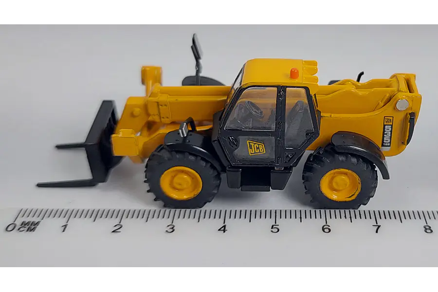 Monta Cargas Telescópico JCB 535 125, A Escala De Colección