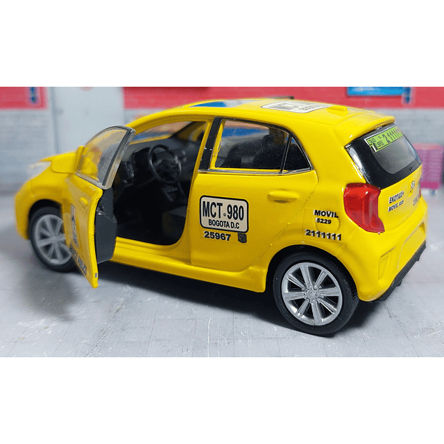 KIA PICANTO TAXI A ESCALA 1:36