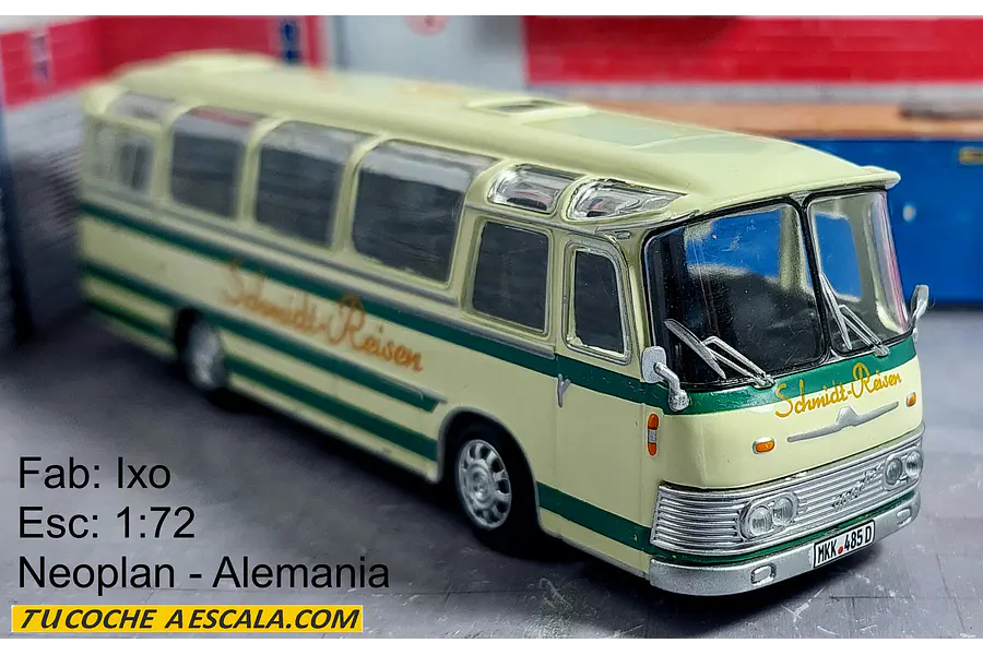 Bus  Neoplan Alemania, Escala 1/72, De Coleccion