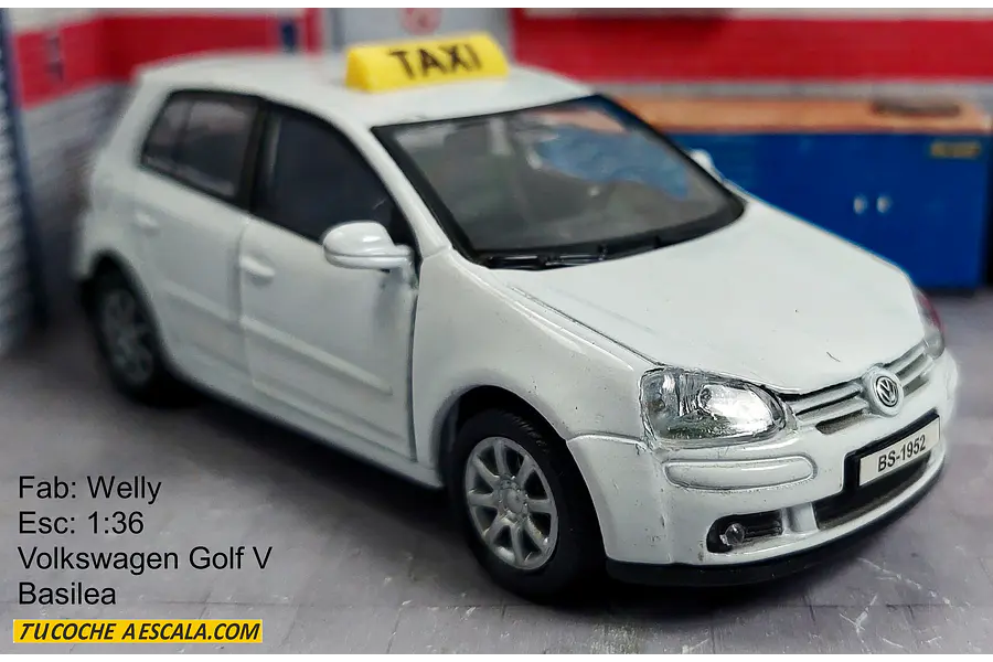 VOLKSWAGEN GOLF TAXI DE BASILEA  Escala 1/36 De Coleccion