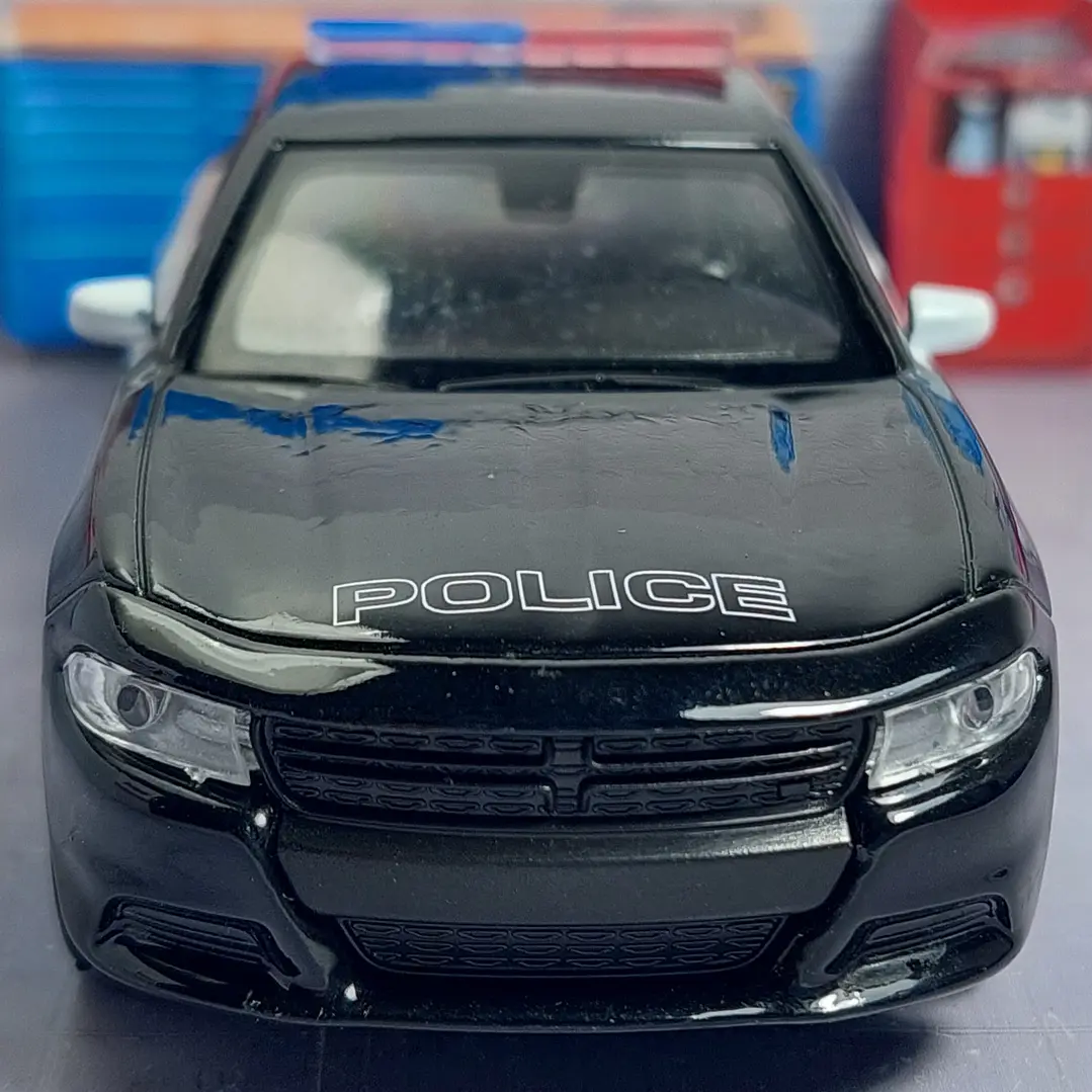 DODGE CHARGER DE POLICIA , ESCALA 1/36, WELLY 2