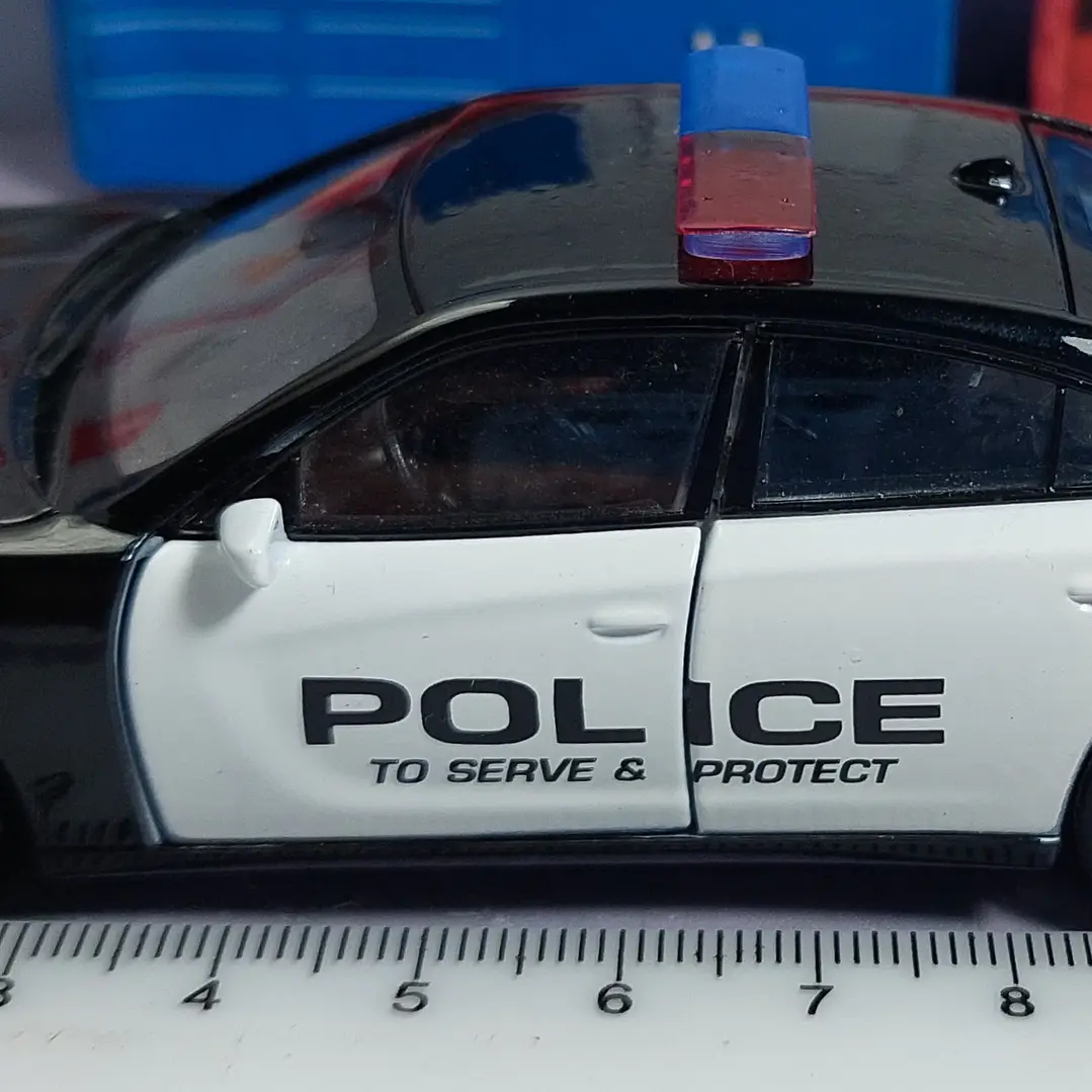 DODGE CHARGER DE POLICIA , ESCALA 1/36, WELLY 3