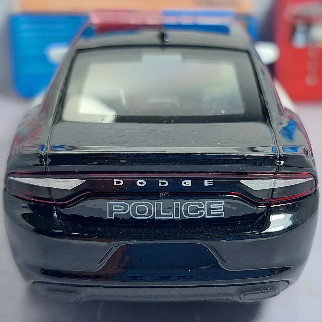 DODGE CHARGER DE POLICIA , ESCALA 1/36, WELLY 4