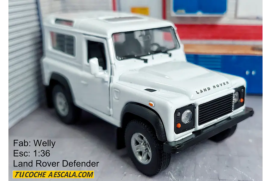 Land Rover Defender Escala 1:36 
