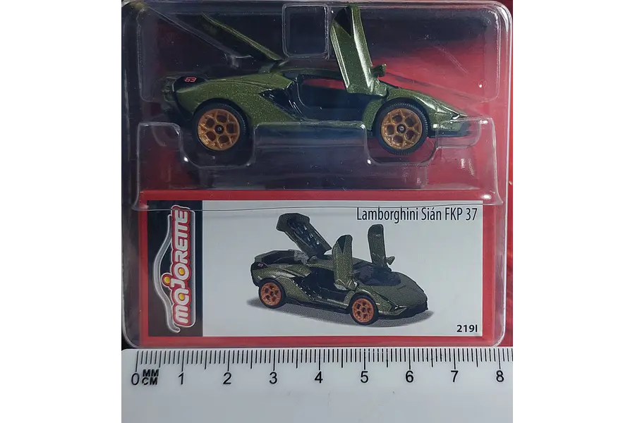 LAMBORGHINI SIAN VERDE, Escala 1:64, Marca MAJORETTE
