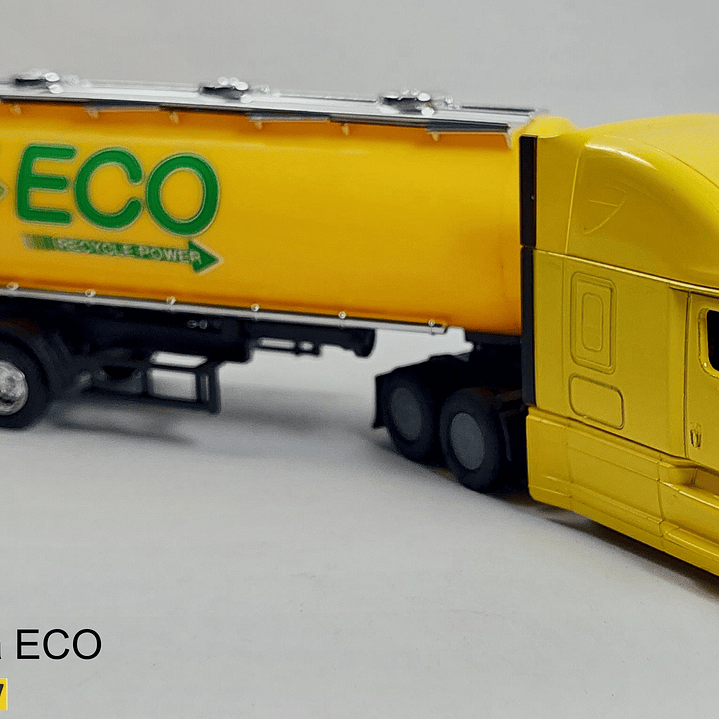 Tractomula Freightliner Cascadia Eco, A Escala De Colección 1