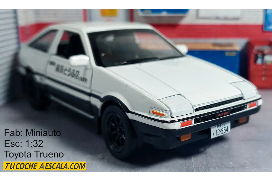 Toyota Trueno ae86 1/32 marca miniauto