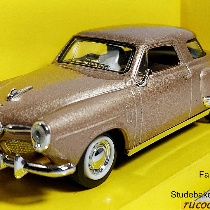 STUDEBEAKER CHAMPION ESCALA 1/43 MARCA YATMING 1