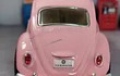 VOLKSWAGEN ESCARABAJO ROSADO , En Escala 1/32, De Colección