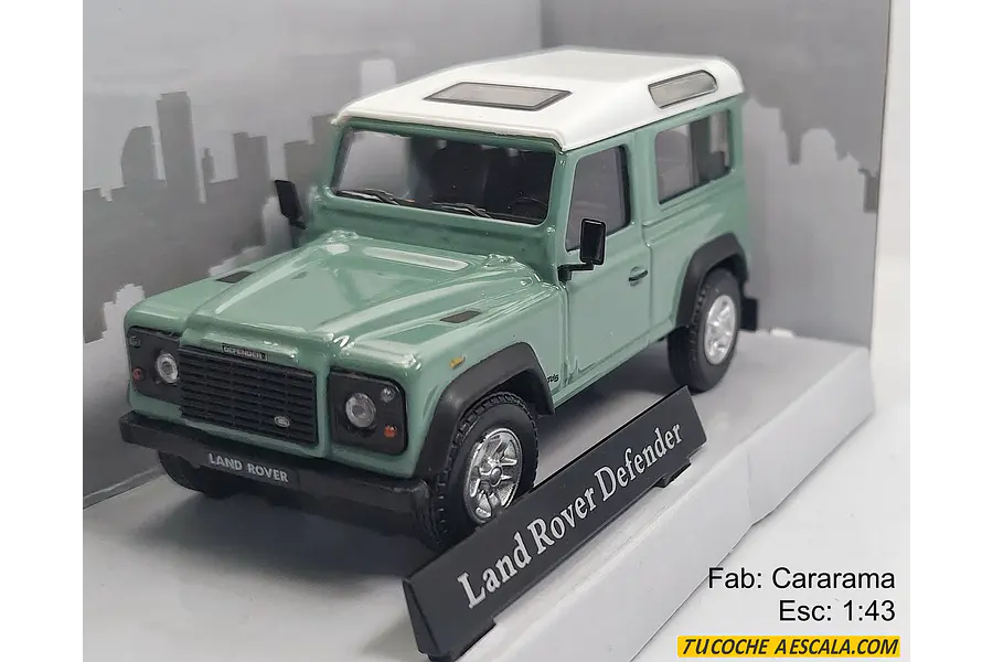 LAND ROVER DEFENDER VERDE CLARO ESCALA 1/43 MARCA CARARAMA