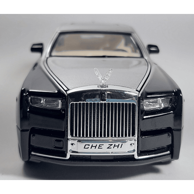 ROLLS ROYCE PHANTOM , ESCALA 1/24, PITO, DIRECCION, LUCES LED, INTERIORES Y FRONTALES