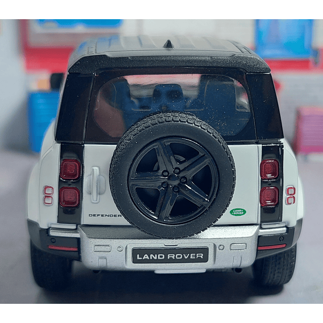 LAND ROVER DEFENDER 90 ESCALA 1/36 MARCA kinsmart