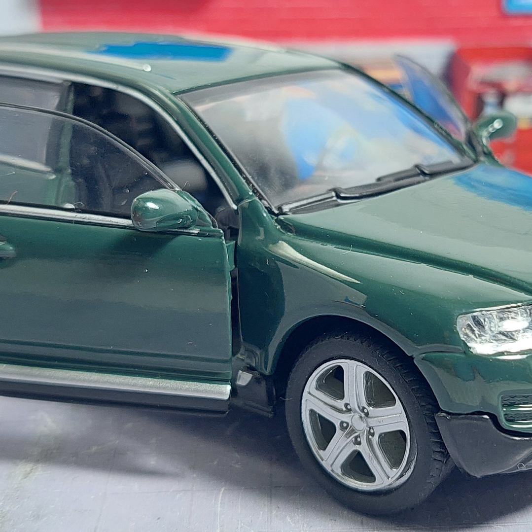 VOLKSWAGEN TOUAREG Escala 1:36 Carro De Coleccion  6