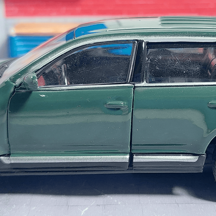 VOLKSWAGEN TOUAREG Escala 1:36 Carro De Coleccion  4