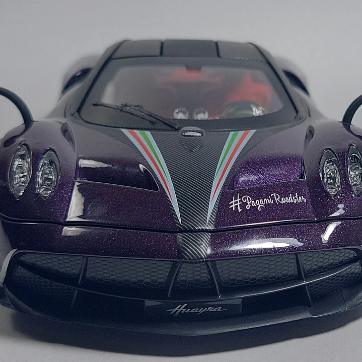 Pagani Huayra Roadster, morado Chino, Escala 1-24 2