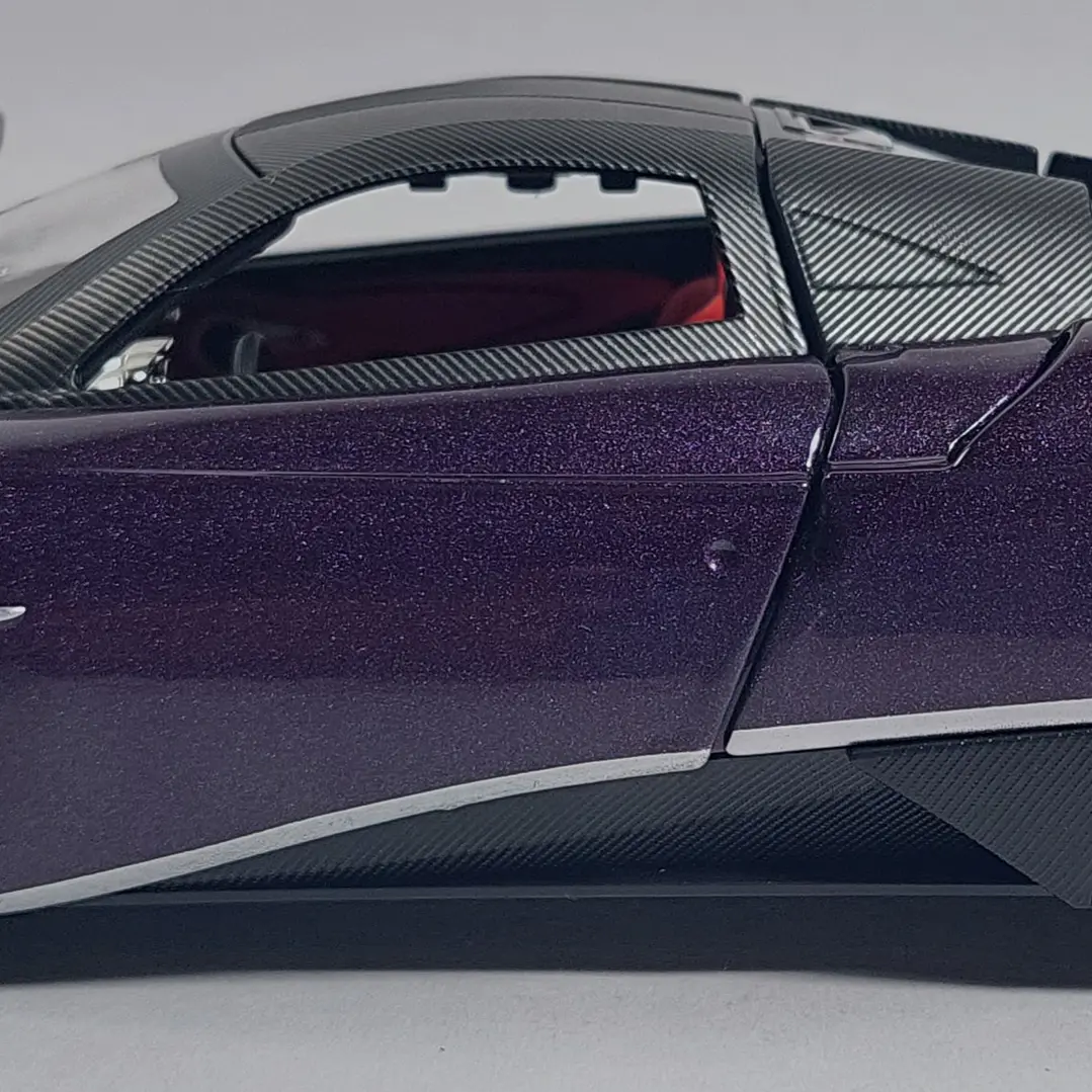 Pagani Huayra Roadster, morado Chino, Escala 1-24 7