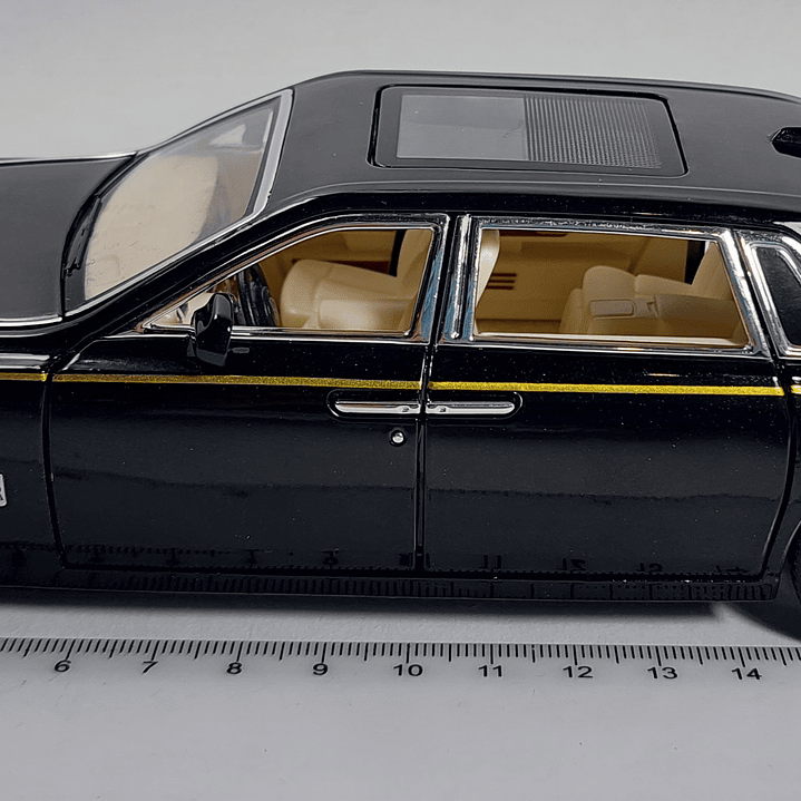 Rolls Royce Phantom, Che Zhi, Escala 1-24 4