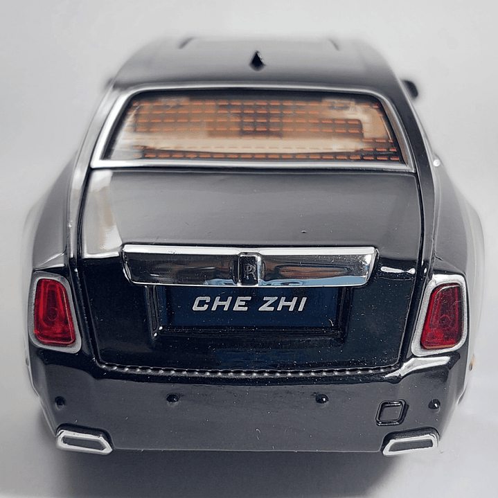 Rolls Royce Phantom, Che Zhi, Escala 1-24 5
