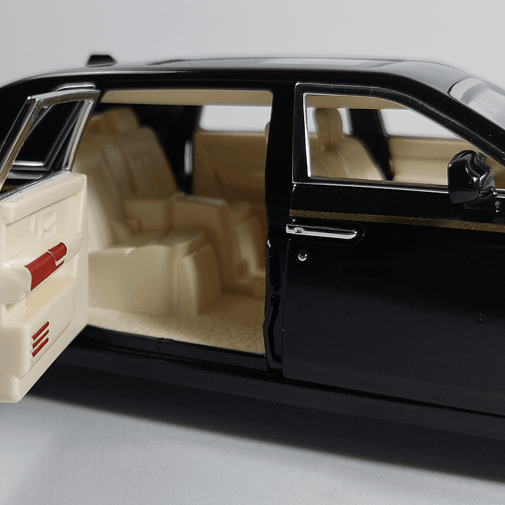 Rolls Royce Phantom, Che Zhi, Escala 1-24 8