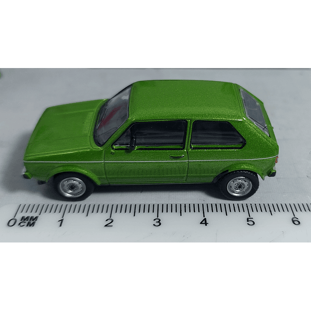Volkswagen GOLF Escala 1-64 Marca: SCHUCO- COPIAR
