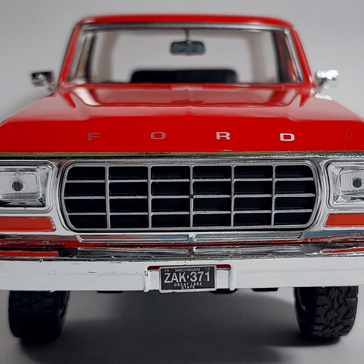 Ford Bronco 1978, Motor Max, Escala 1-24 2