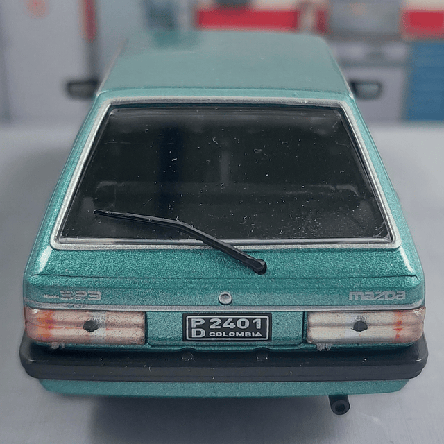 Mazda 323 Hb, Carro A Escala 1/43 