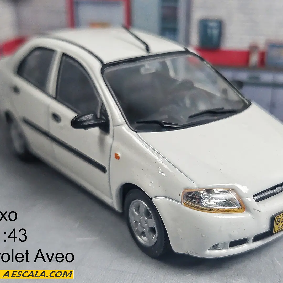 Chevrolet AVEO escala 1:43 marca Ixo 1