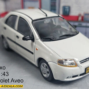 Chevrolet AVEO escala 1:43 marca Ixo