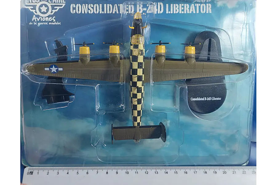 Consolidated B-24D Liberator 1-72