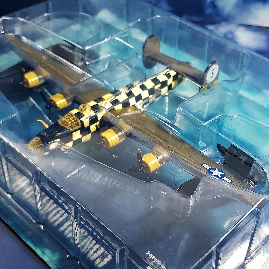 Consolidated B-24D Liberator 1-72 4