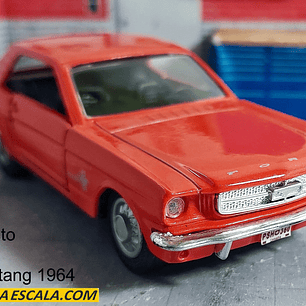 Ford Mustang 1964, Maisto, Escala 1/36