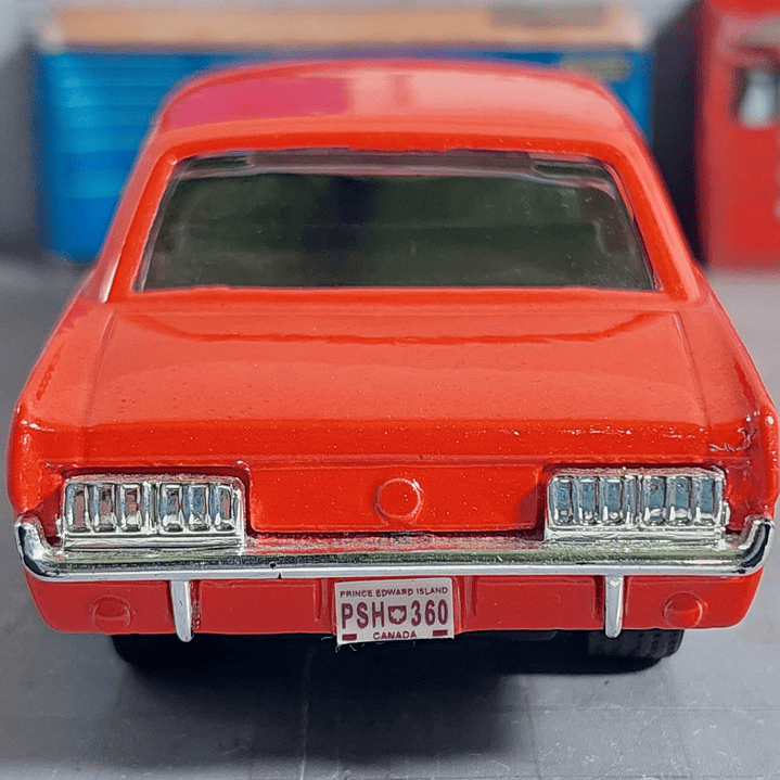 Ford Mustang 1964, Maisto, Escala 1/36 6