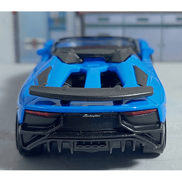 Lamborghini Aventador SV Roadster, Majorette, Escala 1-64
