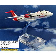 Avión Atr 600 ,avianca  Escala 1/400, 16cm Con Base.