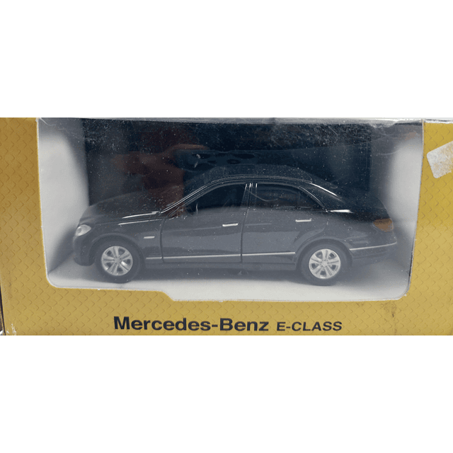 Mercedes-Benz E-Class, Maisto, Escala 1-42
