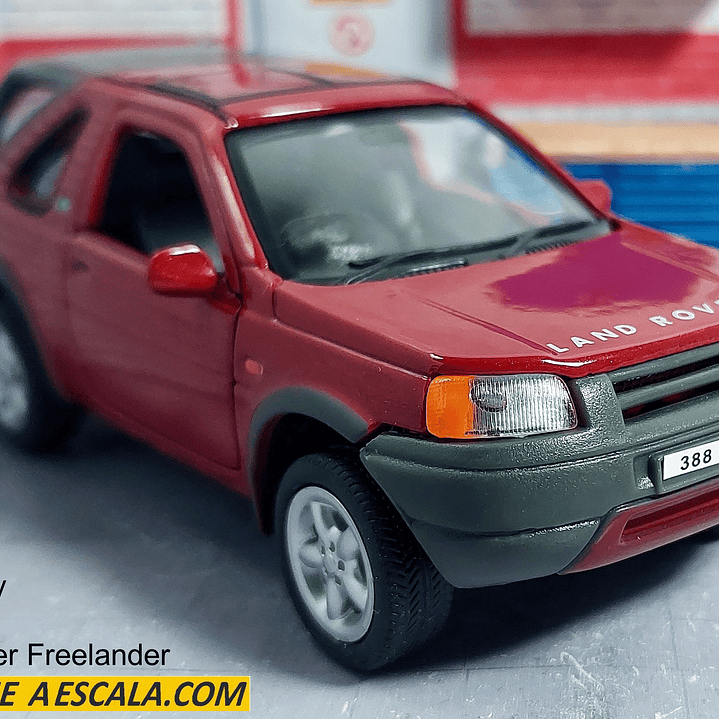 Land Rover Freelander vinotinto , Escala 1/36, Marca WELLY 1