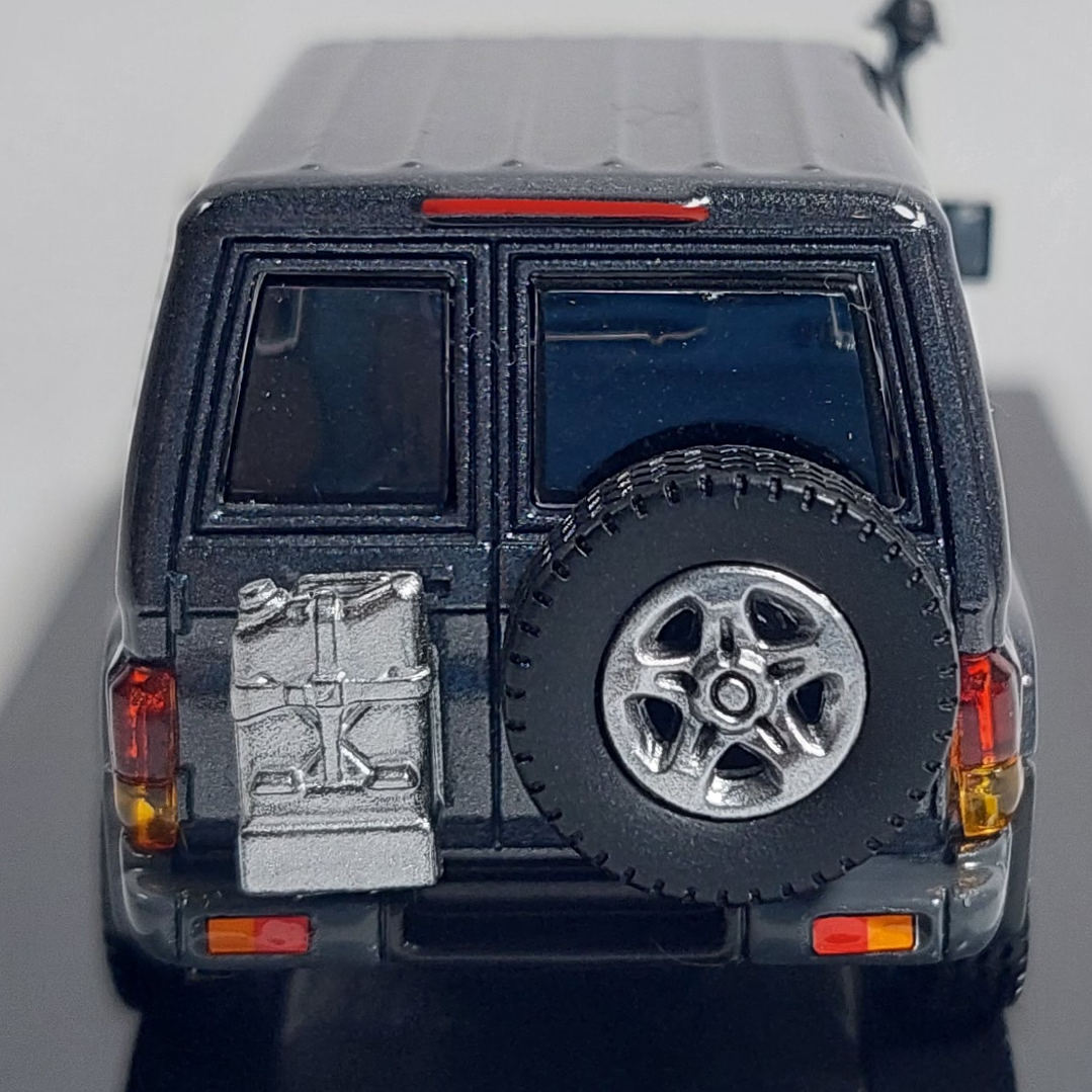 Toyota Land Cruiser 71 2014, 64 Paragon, Escala 1-64 7