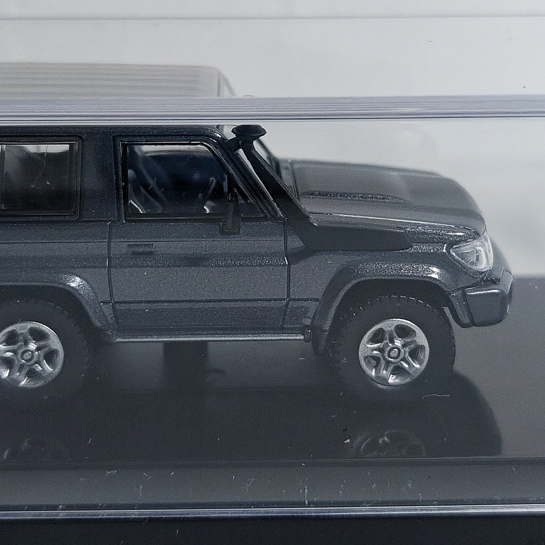 Toyota Land Cruiser 71 2014, 64 Paragon, Escala 1-64 2