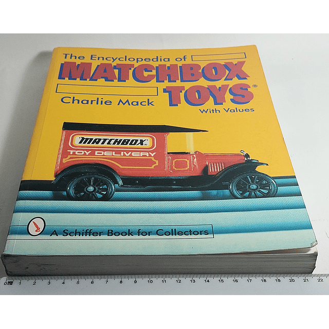 La Enciclopedia de los Juguetes Matchbox con Precios, Schiffer