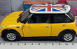 Mini Cooper S amarillo , Kinsmart, Escala 1-28