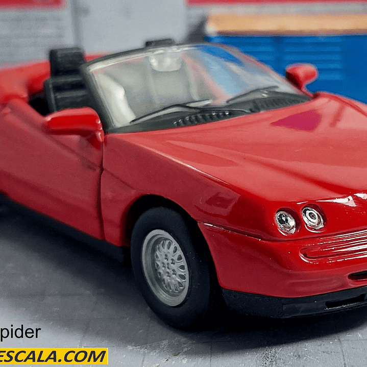 Alfa Romeo spider 1989 1/36 WELLY 1